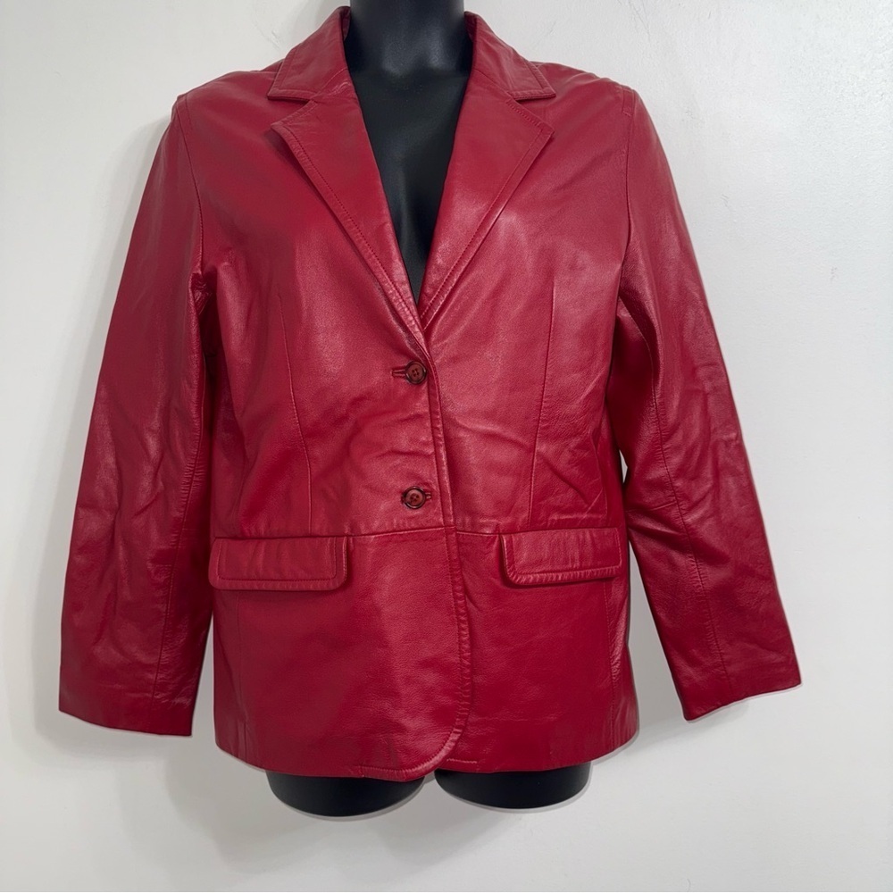 Elegant Red Leather Women's Blazer - Picture 2 of 10